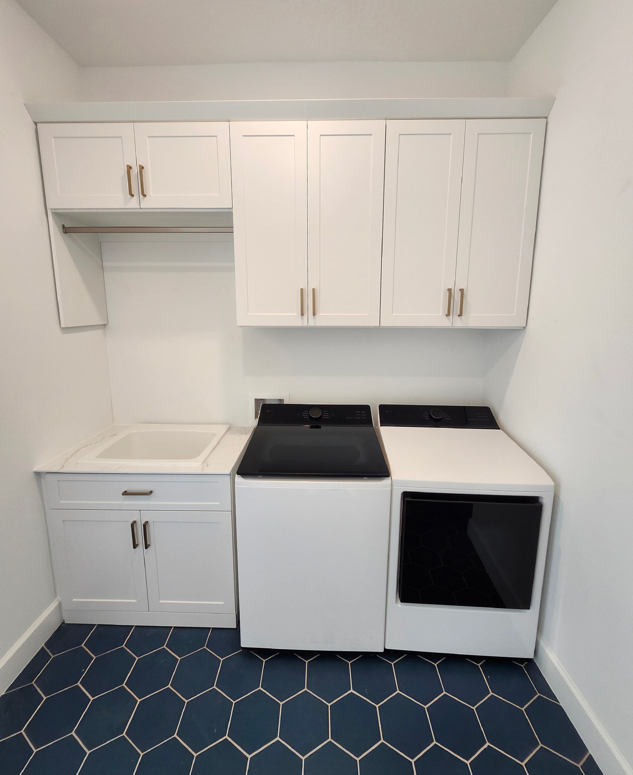 Laundry room white shaker and Thinscape