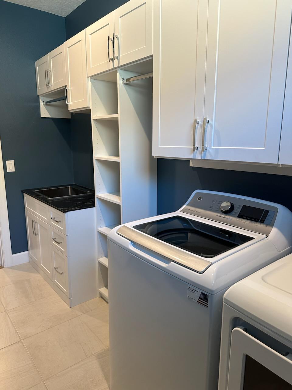 Laundry in White Shaker with Thinscape