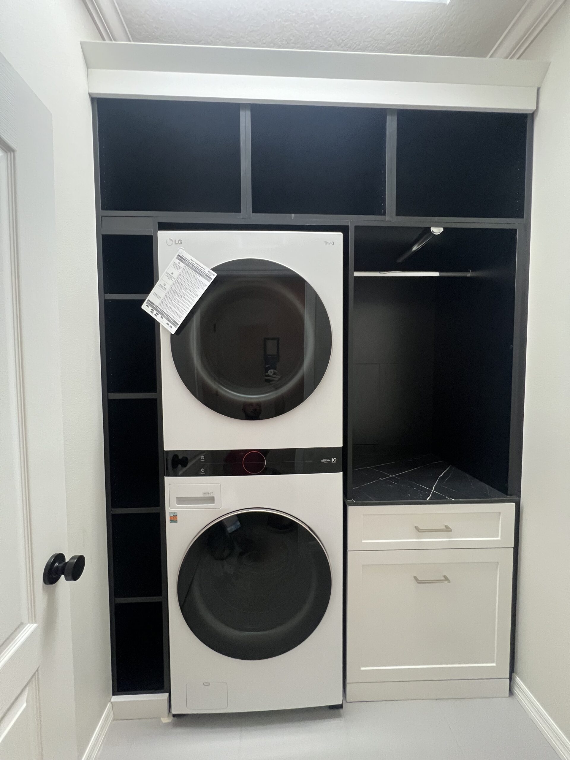 Two-toned laundry white shaker